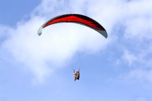 paragliding-744053_640